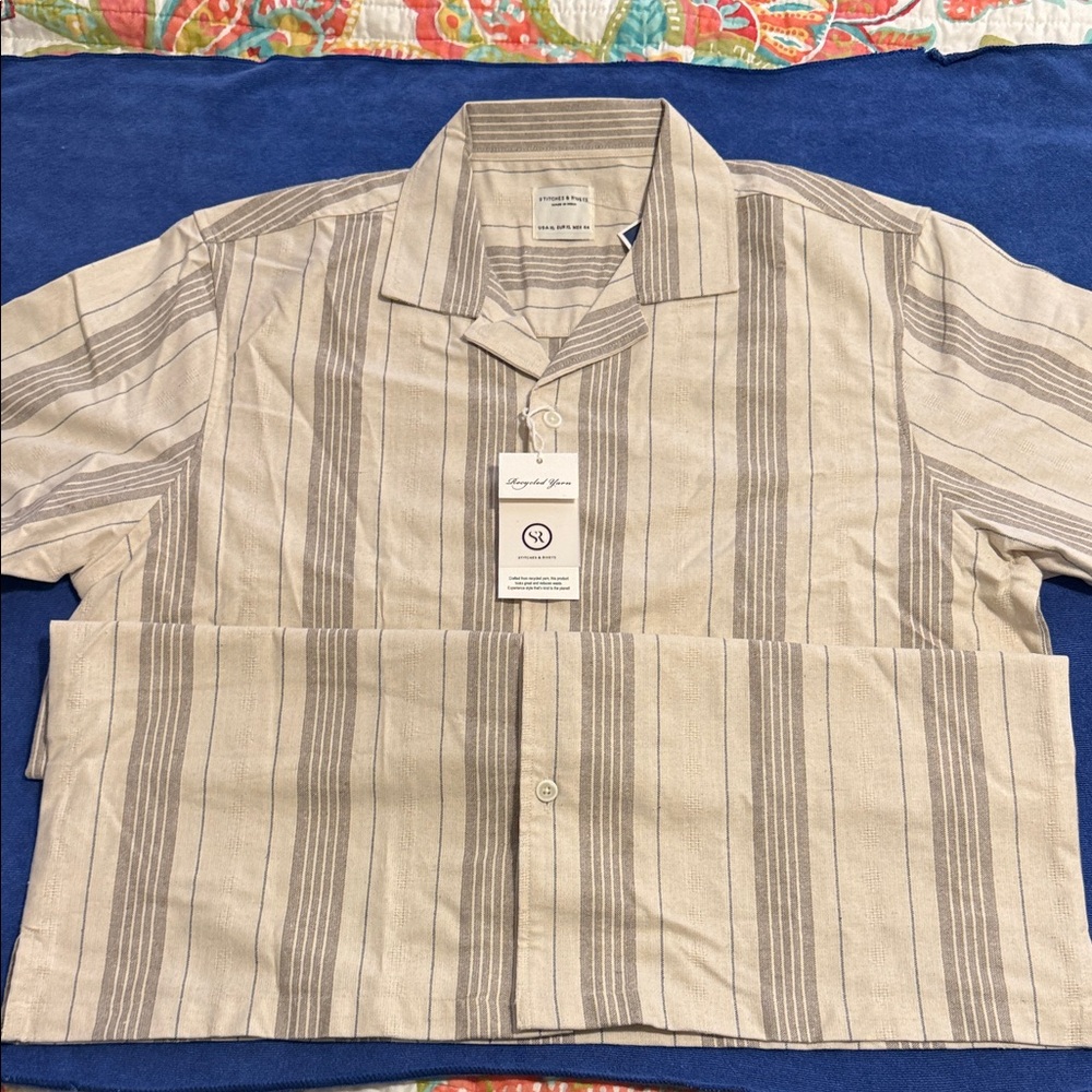 Men's XL Khaki/Taupe Short Sleeved Striped Shirt NWTs Made with Recycled Yarn